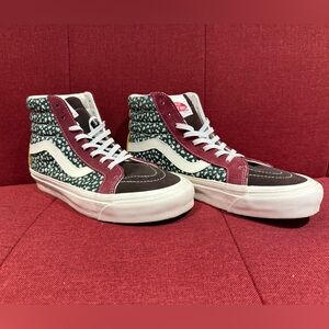 Cute Vans Sk8-Hi 38 DX 'OG Corduroy Floral' Size 9 women VGUC!